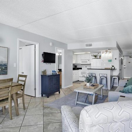 Condo On The Beach- Walk To Restaurants, Shops And Activities. غولف شورز المظهر الخارجي الصورة