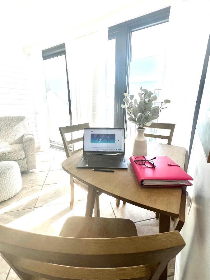 Condo On The Beach- Walk To Restaurants, Shops And Activities. غولف شورز المظهر الخارجي الصورة