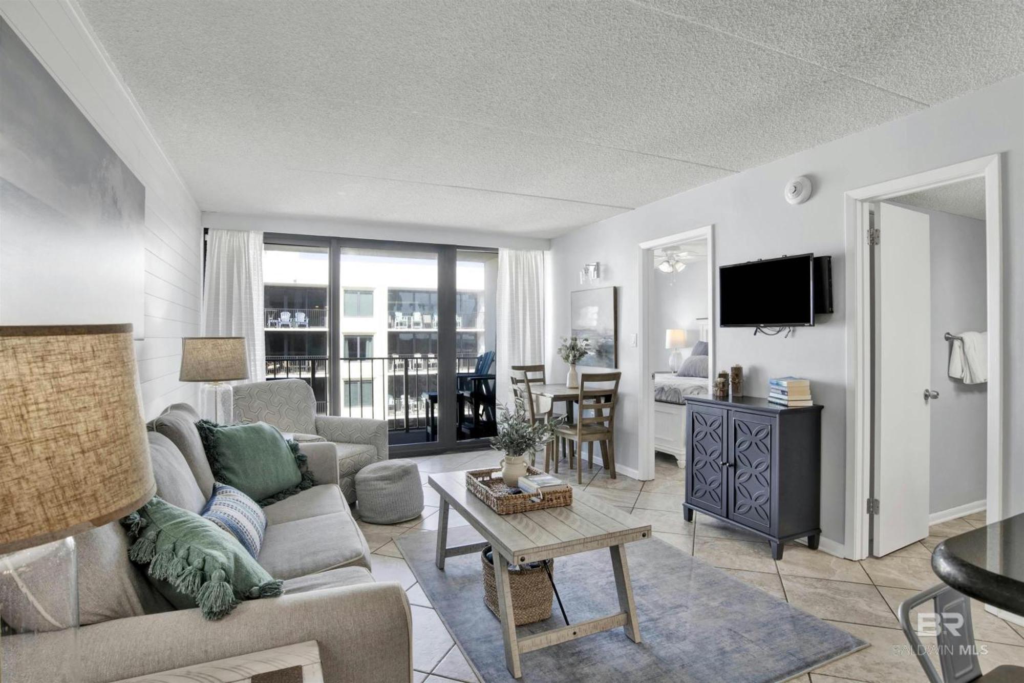 Condo On The Beach- Walk To Restaurants, Shops And Activities. غولف شورز المظهر الخارجي الصورة