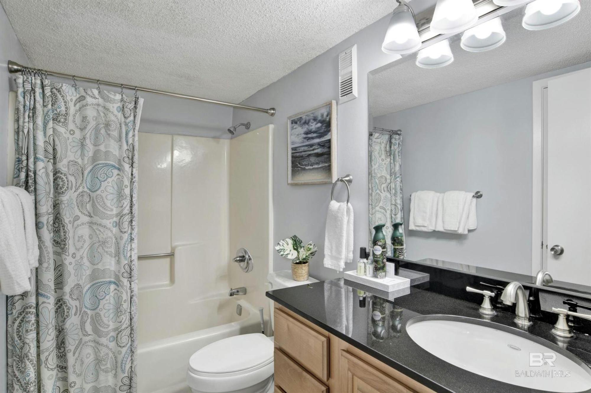 Condo On The Beach- Walk To Restaurants, Shops And Activities. غولف شورز المظهر الخارجي الصورة